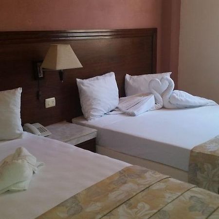 Hotel Cancun Handall Екстериор снимка
