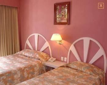 Hotel Cancun Handall Екстериор снимка