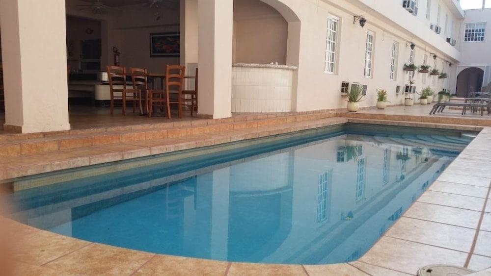 Hotel Cancun Handall Екстериор снимка